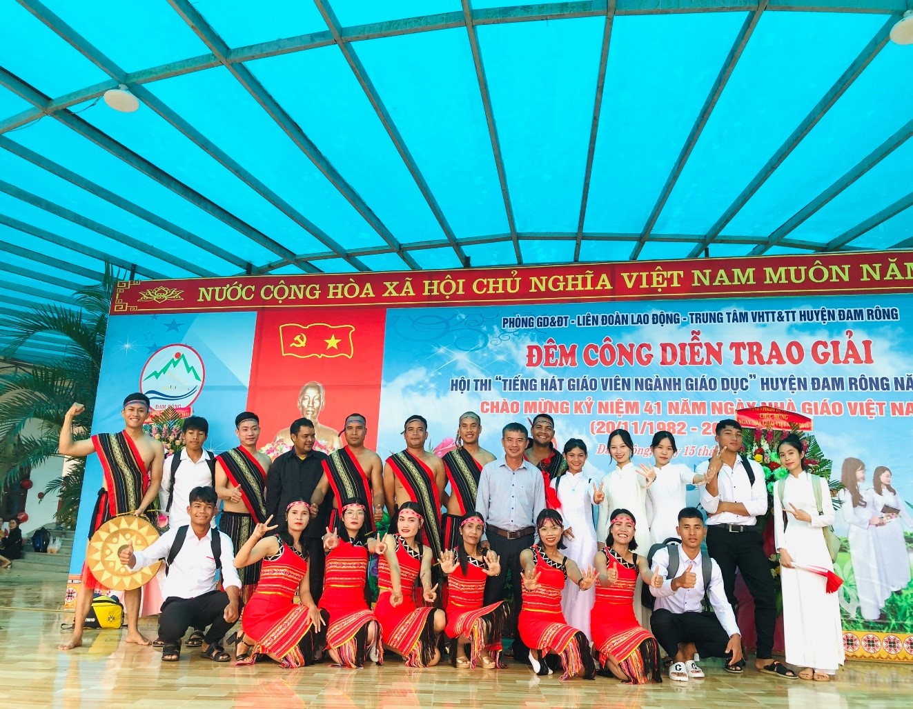Trường THPT Đạ Tông tham gia hội thi "Tiếng hát giáo viên" ngành giáo dục huyện Đam Rông năm 2023