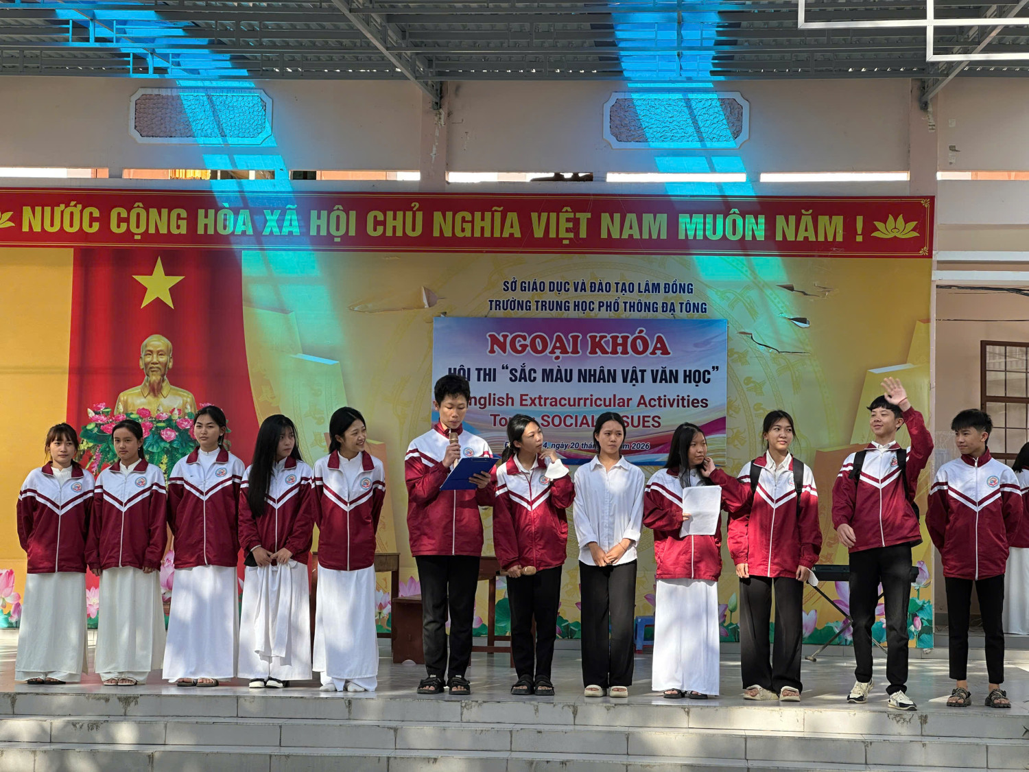 Trường THPT Đạ Tông lan tỏa thông điệp đẹp qua Ngoại khóa Tiếng Anh “Social Issues”